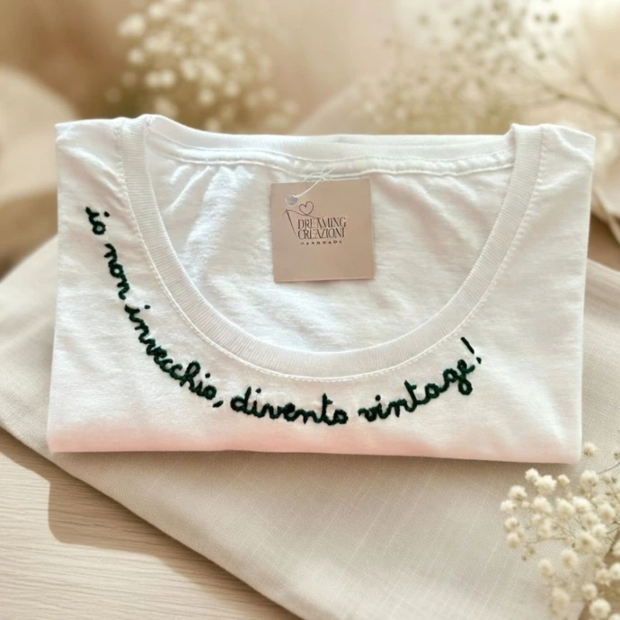 maglietta-io-non-invecchio-divento-vintage-3